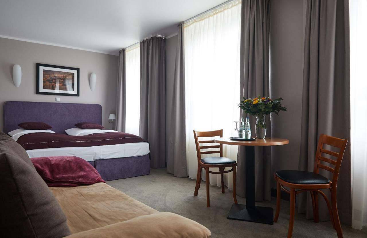המבורג Hotel Hafentor מראה חיצוני תמונה