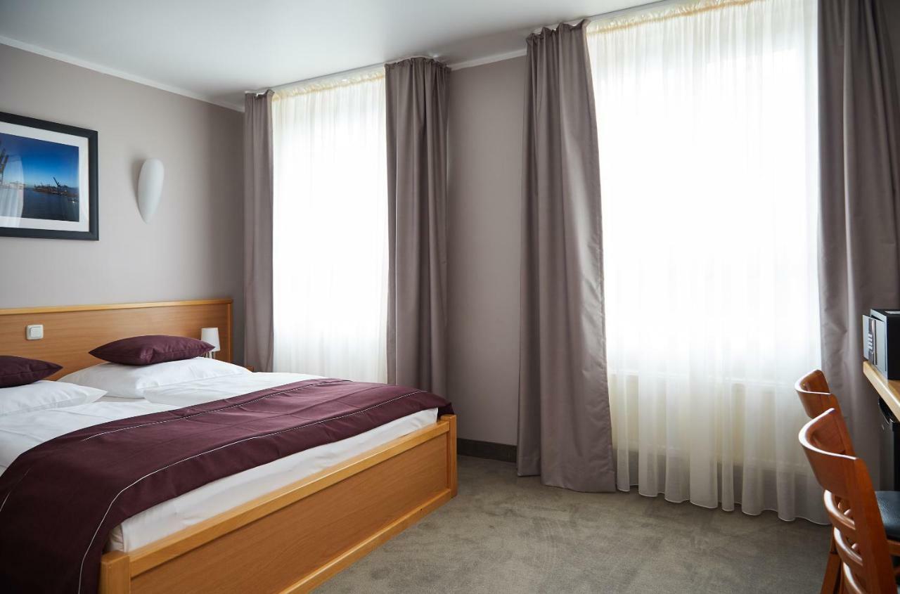 המבורג Hotel Hafentor מראה חיצוני תמונה